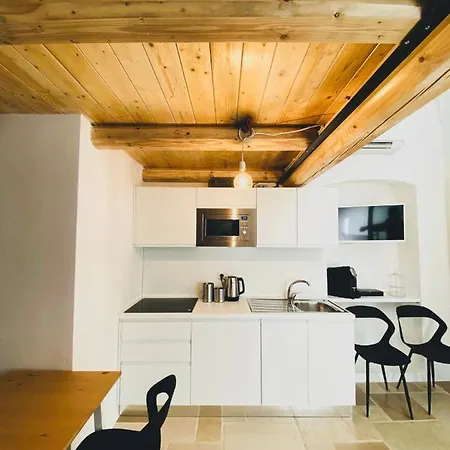 Loft10 Holiday home *